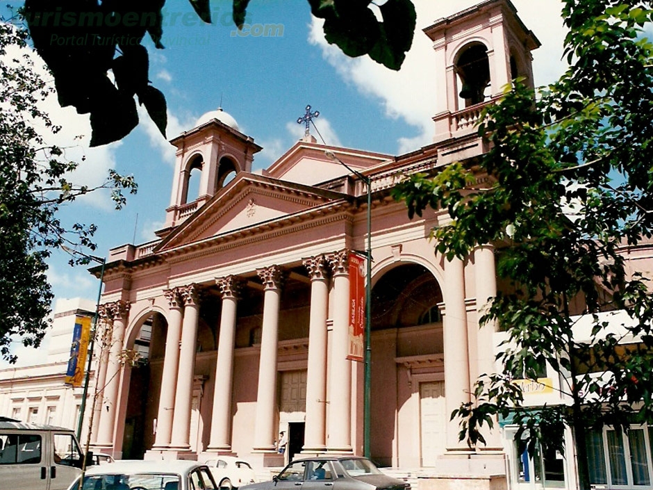 Baslica de la Inmaculada Concepcin - Imagen: Turismoentrerios.com