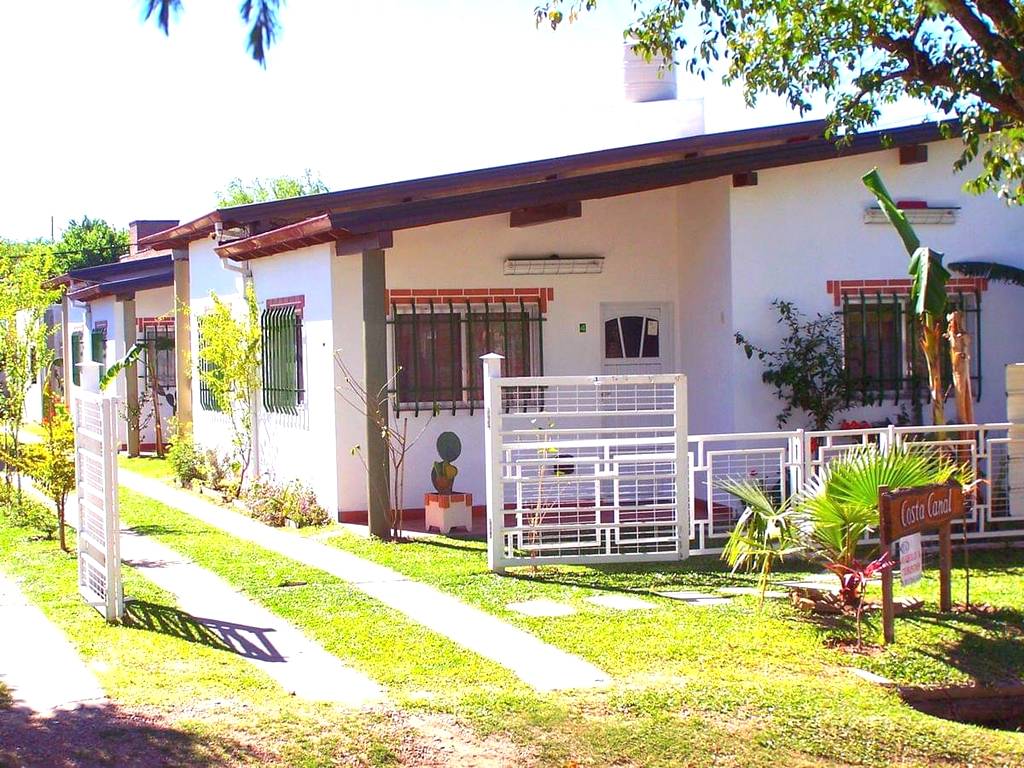 Costa Canal Bungalows