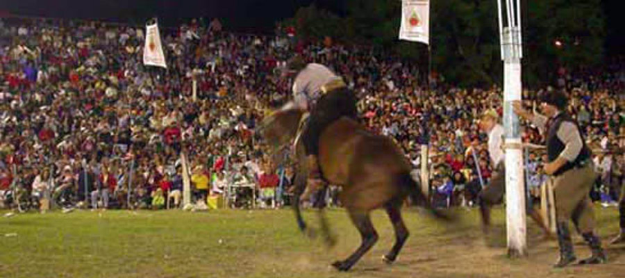 Festival Nacional de Jineteada y Folklore en Diamante Entre Ros