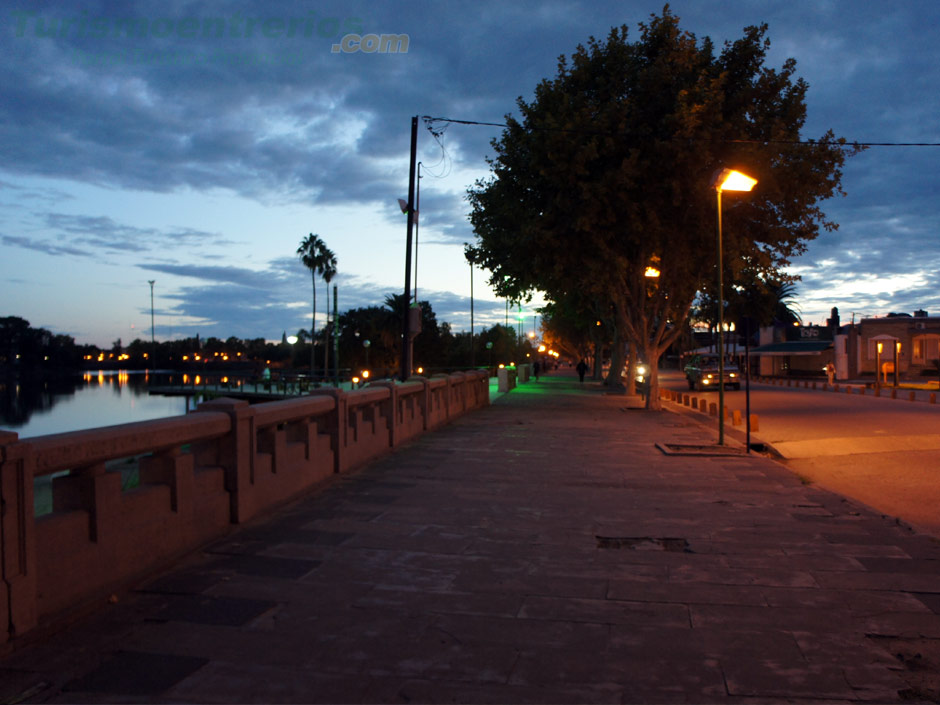 Costanera de Gualeguaychu - Imagen: Turismoentrerios.com