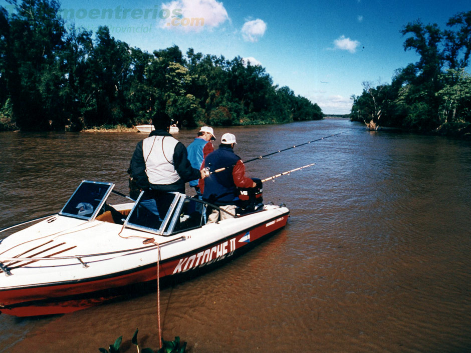 Pesca Deportiva en La Paz - Imagen: Turismoentrerios.com