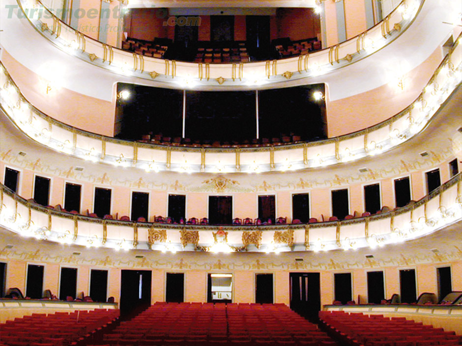 Teatro 3 de Febrero - Imagen: Turismoentrerios.com
